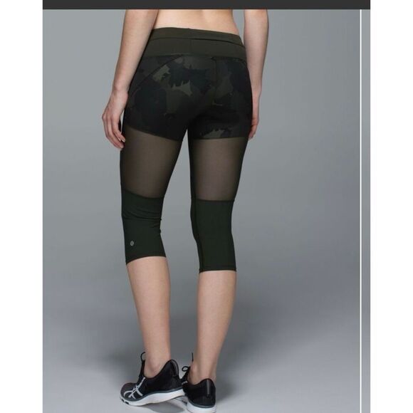 Lululemon Training Tough Crop *Full-On Luxtreme Palm Party Gator Green Black / G - Picture 11 of 12
